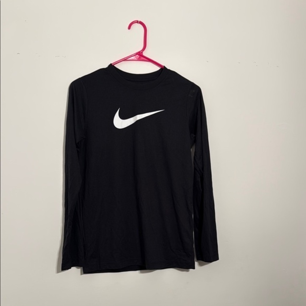 Nike Black Crewneck Sweater with Iconic Swoosh